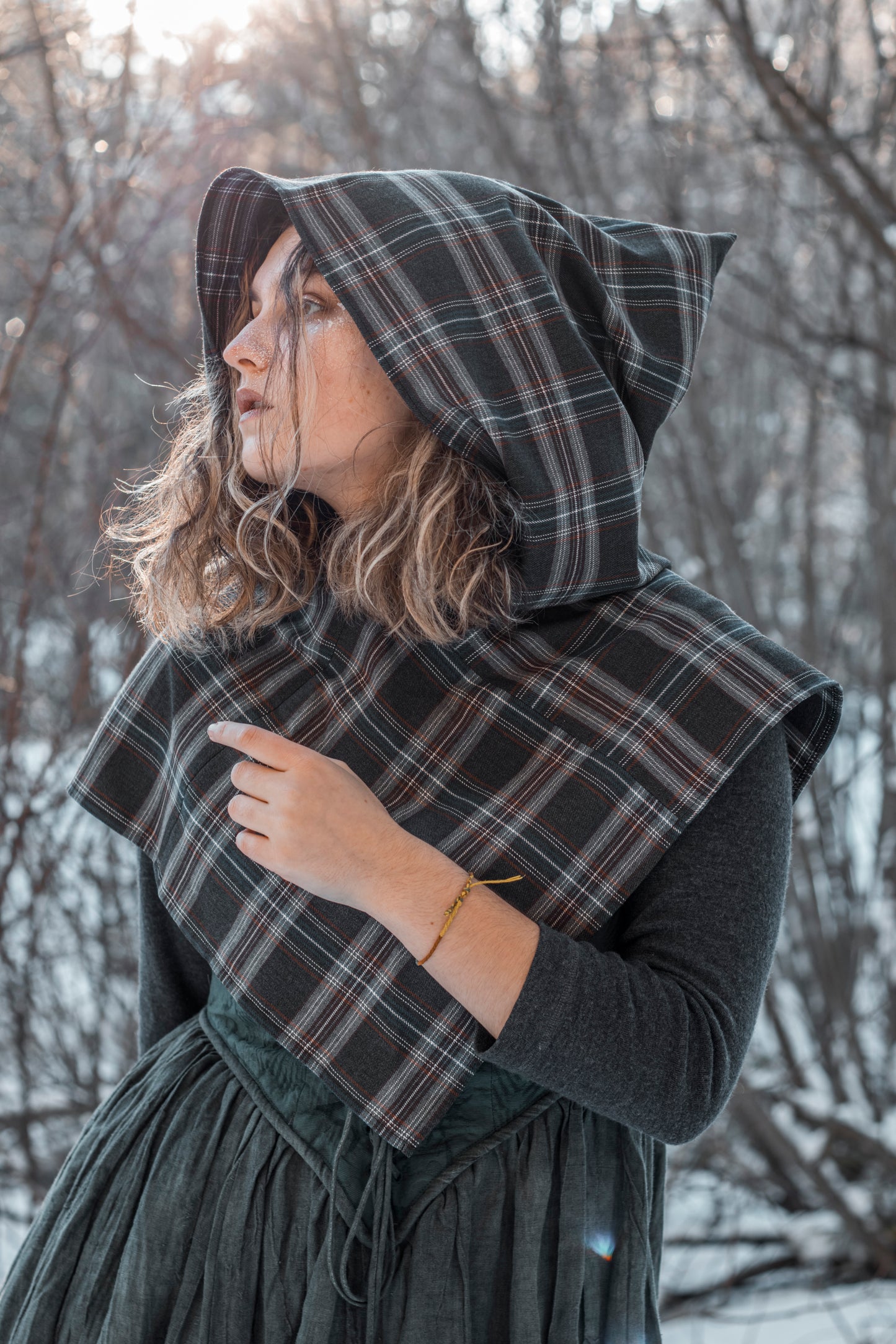 Enchanting elven capelet with hood